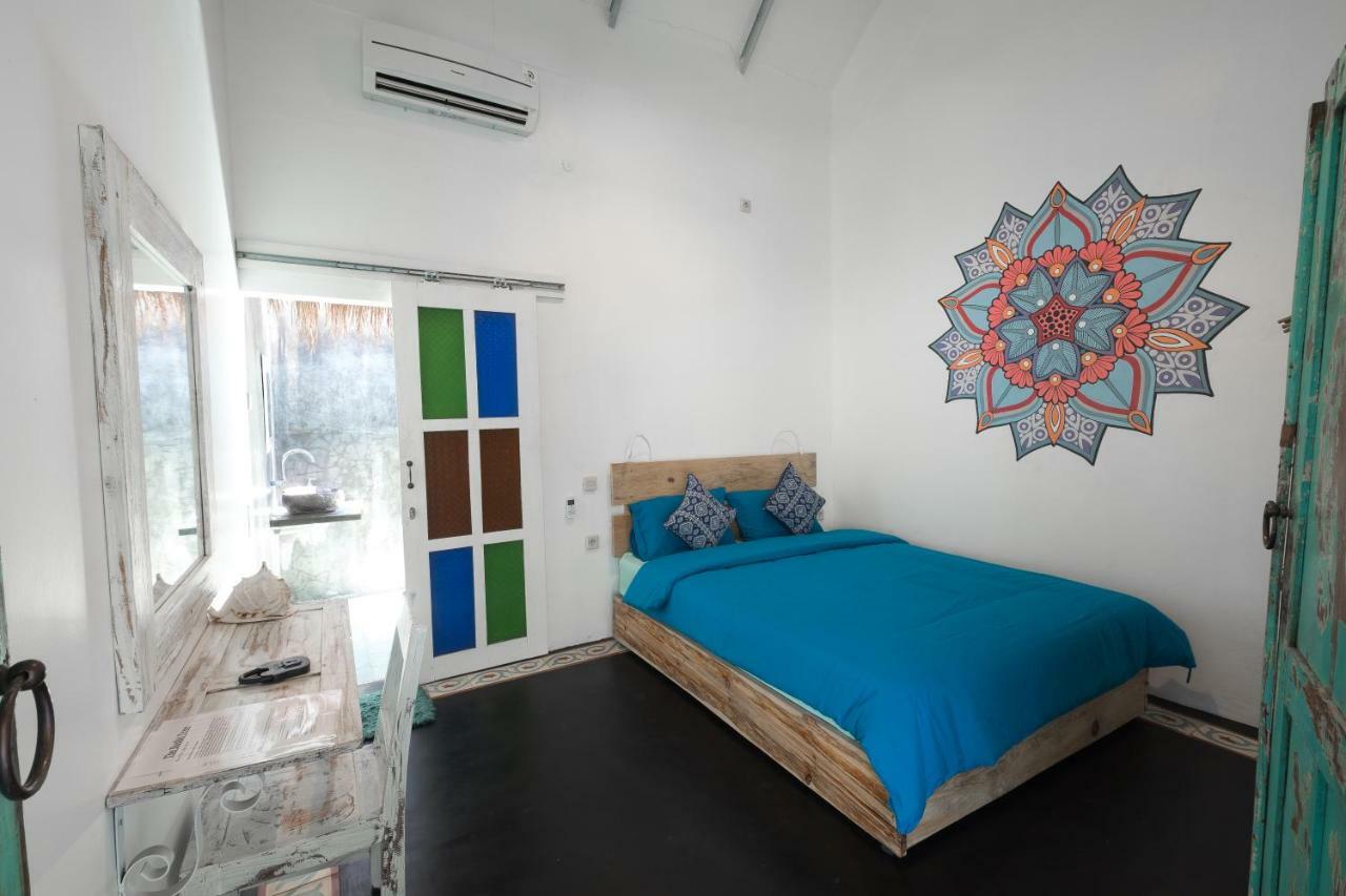 The Bodhi Tree Karimunjawa Hostel Buitenkant foto
